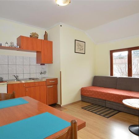 Apartment Jasmina มาลีโลชินจ์ ภายนอก รูปภาพ